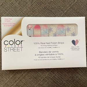 ColorStreet RETIRED SHADE Snow Biz holiday manicure nail wraps